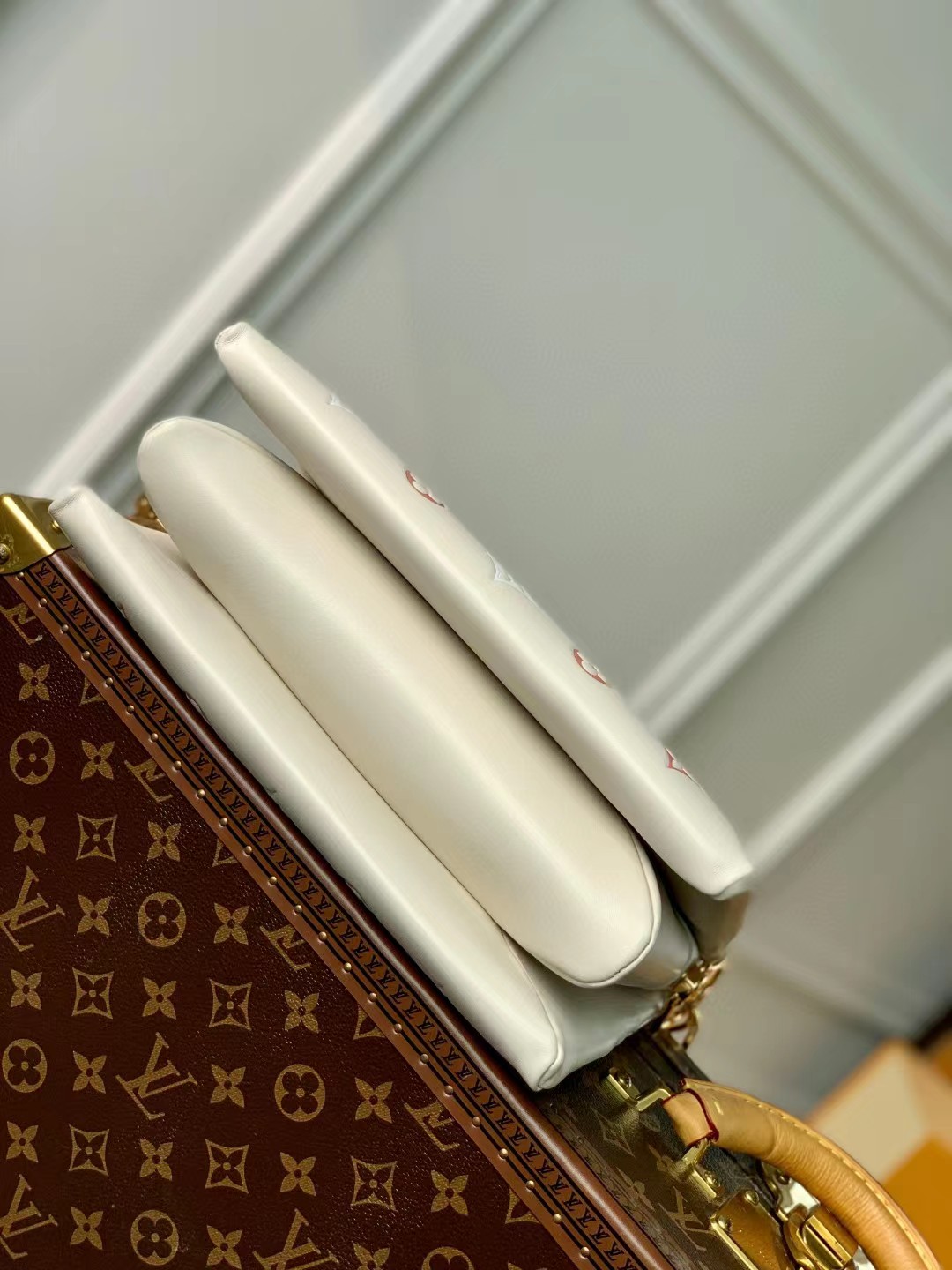 Louis Vuitton Lv Ghw Coussin Pm Shoulder Bag M22398 Lambskin Leather Creme  White Auction
