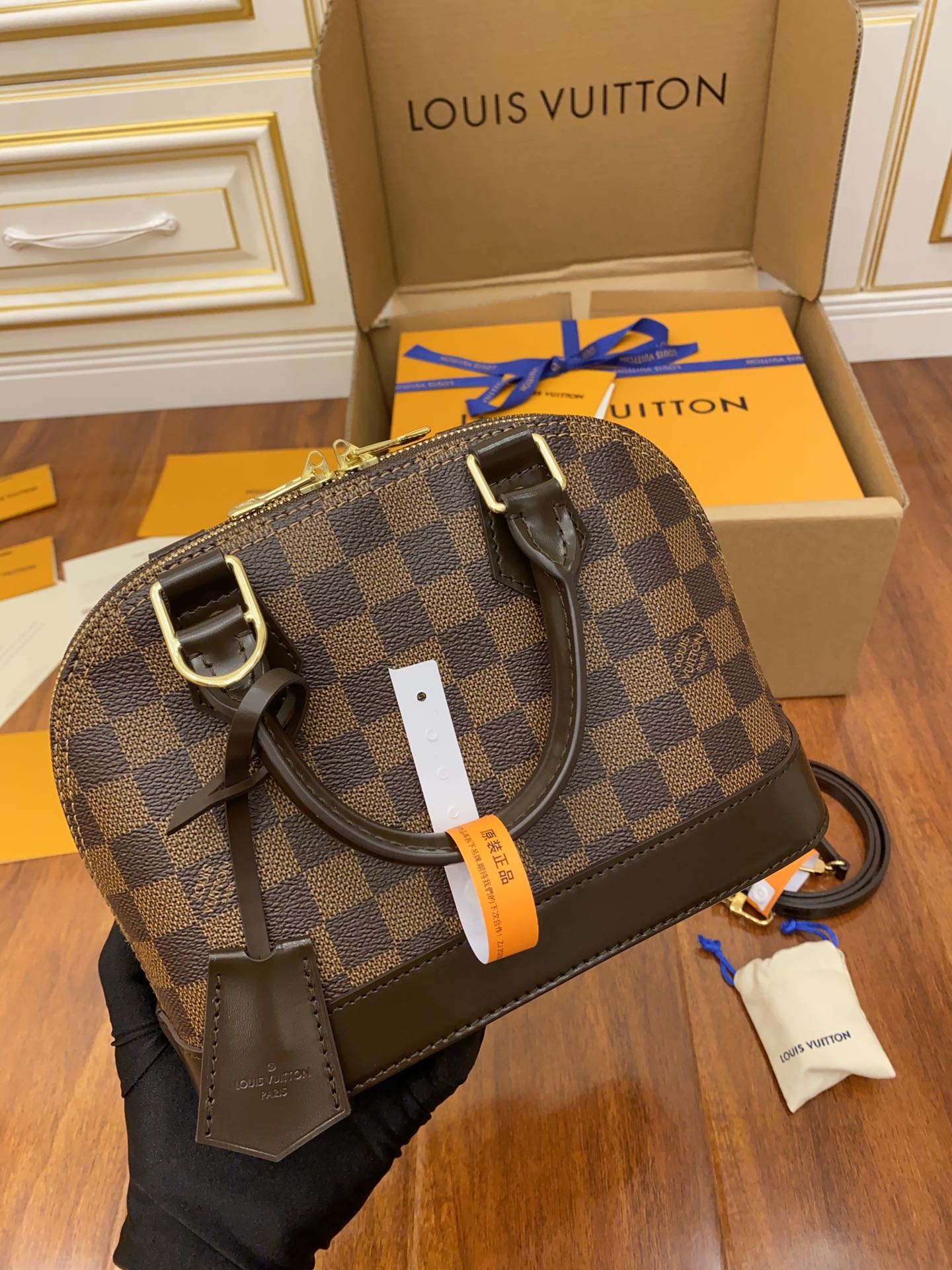 Louis Vuitton Authentic Damier Alma BB Cross Body Handbag Article: N41221  Made in France: Handbags: .com