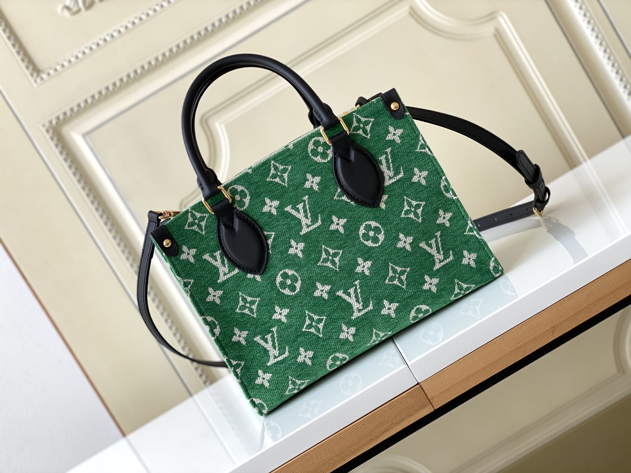 Louis+Vuitton+OnTheGo+Tote+PM+Green+Monogram+Velvet for sale